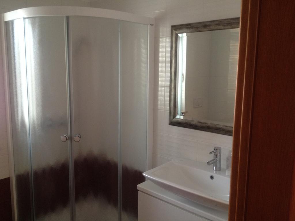 Aria Room And Apartmant Fuga Ровинь Экстерьер фото